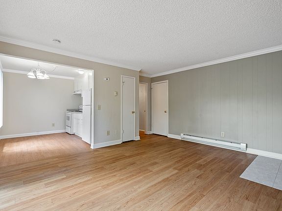 5th image of 655 Reseda Dr APT 6