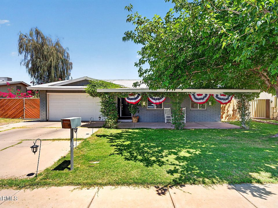 1st image of 422 W HORSESHOE Avenue