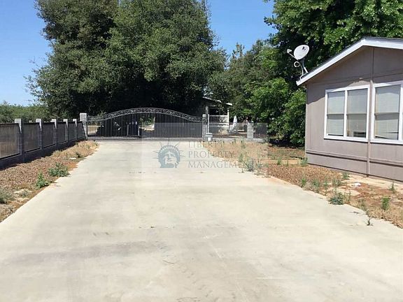 2nd image of 900 Pleasant Ave