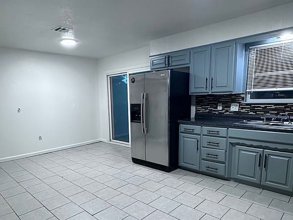 2nd image of 808 Englewood Rd