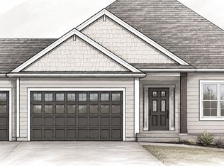 5425 Seminole Valley Trl, Cedar Rapids, IA 52411