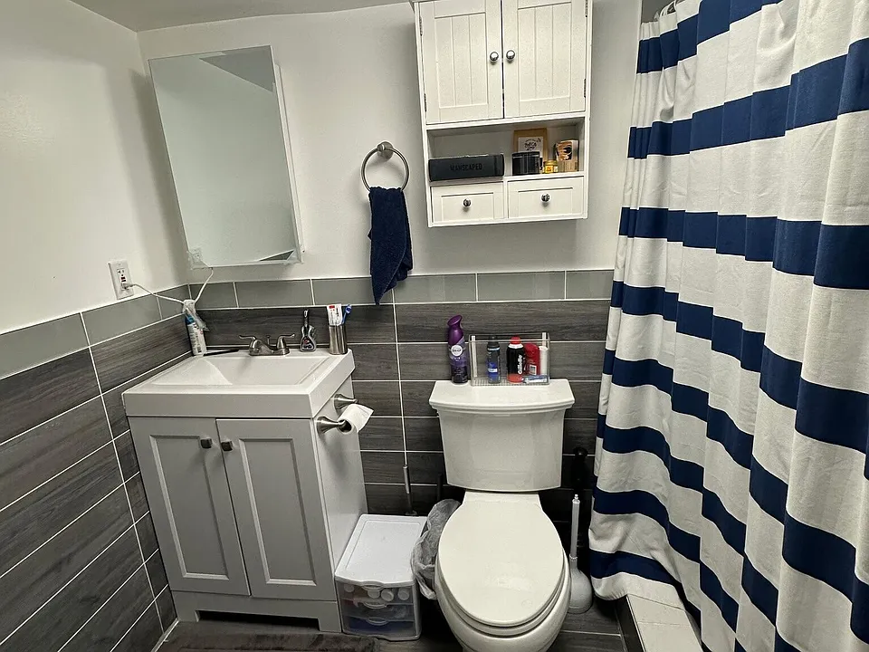 424 S Occidental Blvd #1