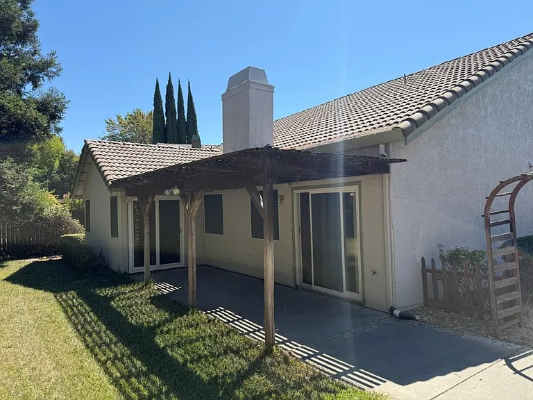 237 Sunridge Way — Photo 43