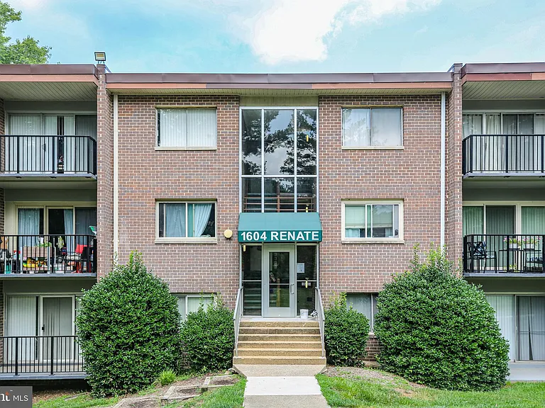 1604 Renate Dr #303 — Photo 25