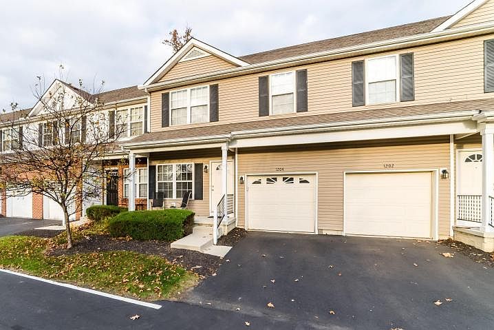 1st image of 1204 Green Dr