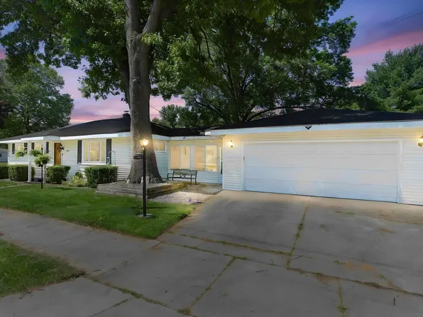 1005 Violet Rd, Elkhart, IN 46514