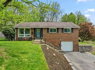709 Tralee Dr, Bethel Park, PA 15102