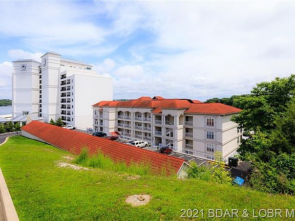 5th image of 144 Majestic Pointe #3B