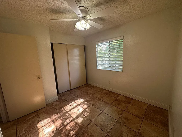 8879 Salmon Falls Dr #C — Photo 19