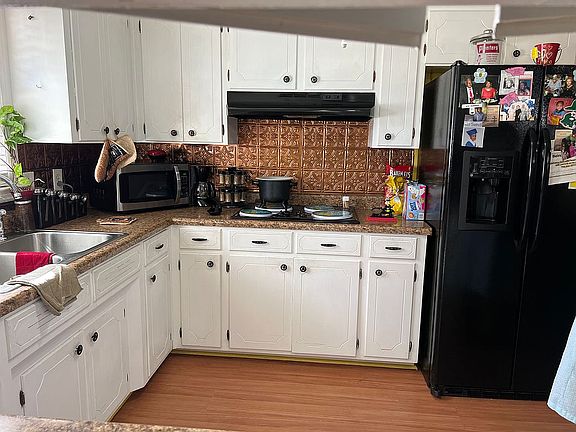 2nd image of 226 Anita Dr