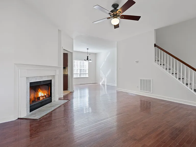 142 Big Ben Ct — Photo 9