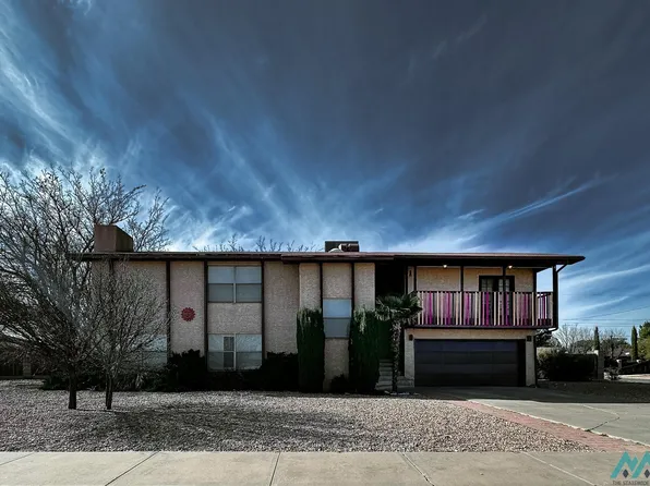 1102 Moore Ave, Roswell, NM 88201