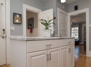 977 Pine Ave NW, Grand Rapids, MI 49504