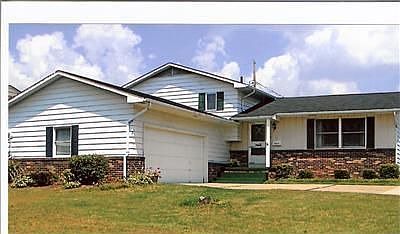 1st image of 13589 Robinhood Dr