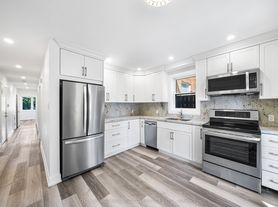 50 Arcadian Cir