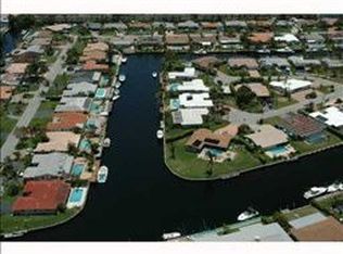943 SE 10th St, Pompano Beach, FL 33060