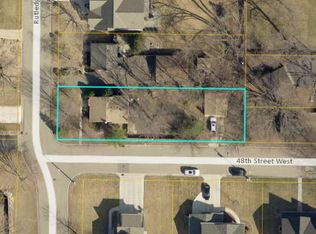 4537 Rutledge Ave, Edina, MN 55436