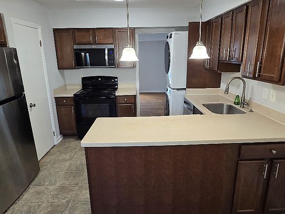 5th image of 14525 Golden Oak Rd