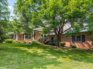 9409 Needles Dr, Knoxville, TN 37923