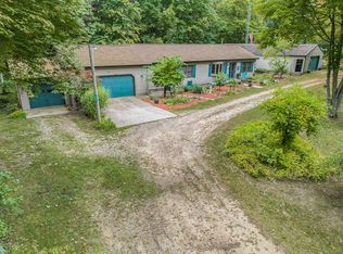3025 S Tnt Trl, White Cloud, MI 49349