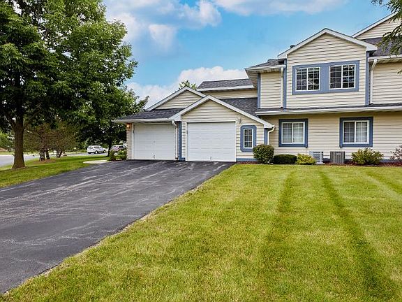 3rd image of 24160 River Park Dr