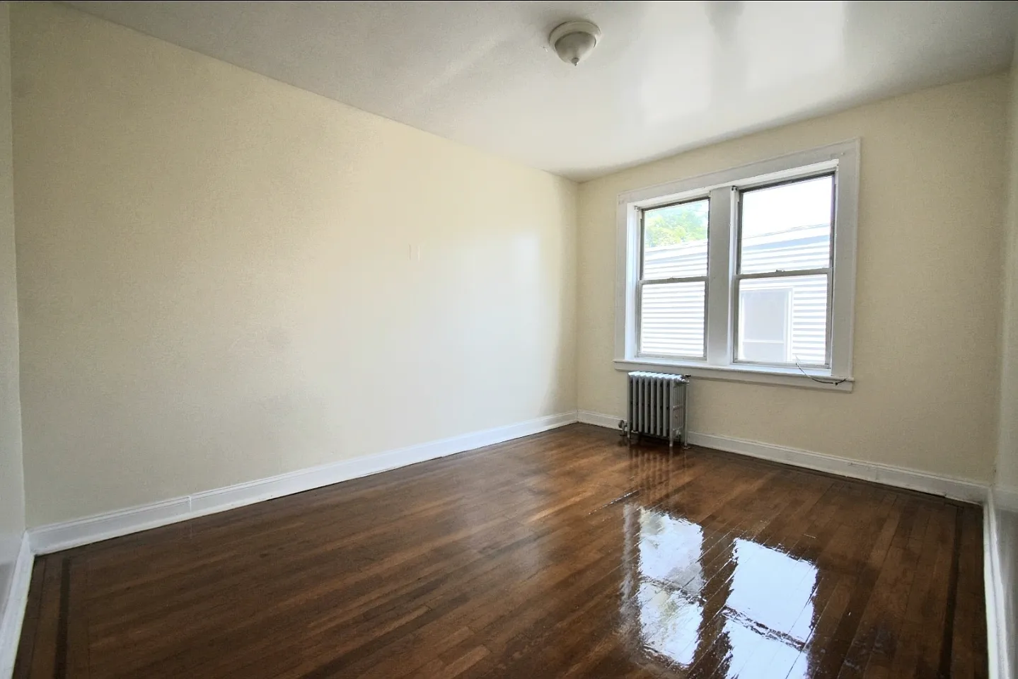 1 bed, $1,400 — Photo 1