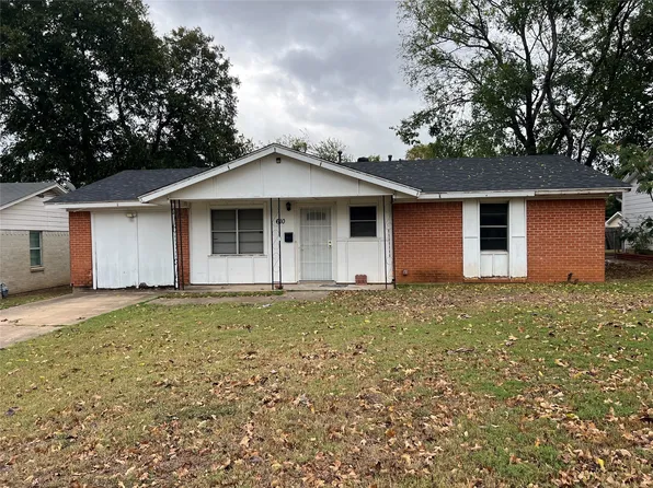 610 Stonewall Dr, Euless, TX 76039