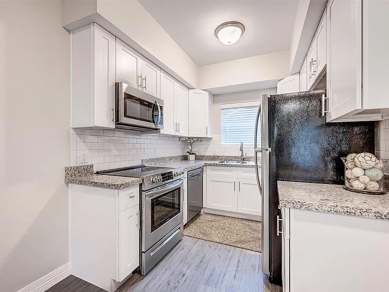 72 Burress St #3 — Photo 5