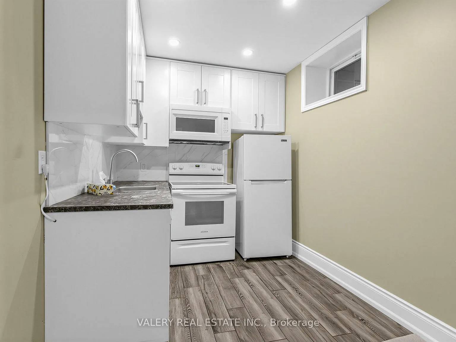 3 bed, $1,795 — Photo 4