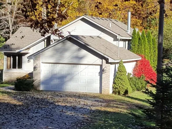 14401 Hess Rd, Holly, MI 48442