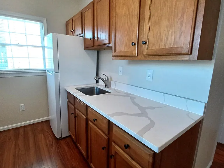 301 N West St #2 — Photo 6