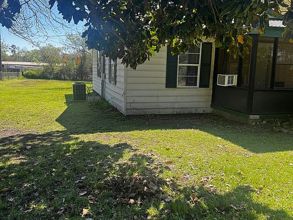 2nd image of 234 Shady Dr
