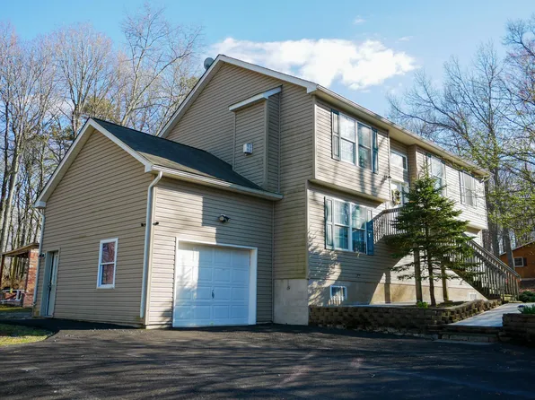 5109 Hickory Ln, East Stroudsburg, PA 18302