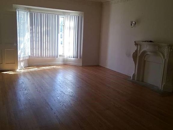3rd image of 107 N Catalina St
