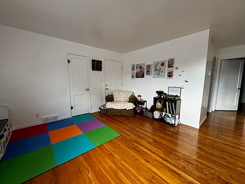 2 bed, 800 sqft, $1,150 — Photo 1