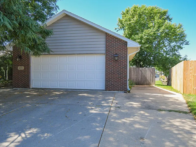5937 S Lois Ln — Photo 4