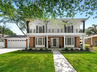 833 Seeley Ave, Park Ridge, IL 60068