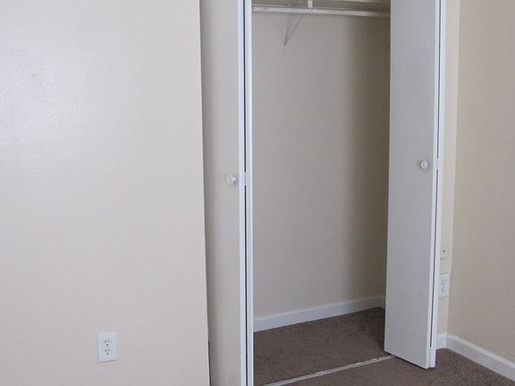 4th image of 6640 Dublin Loop W APT A