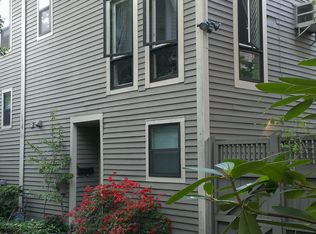 18 Bay St APT 3, Cambridge, MA 02139