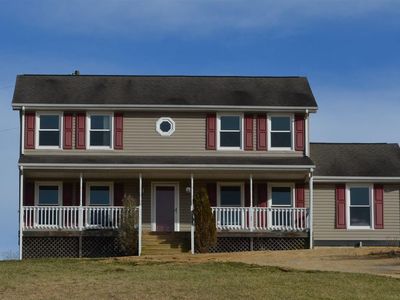 1410 Barringer Mountain Rd, Christiansburg, VA, 24073