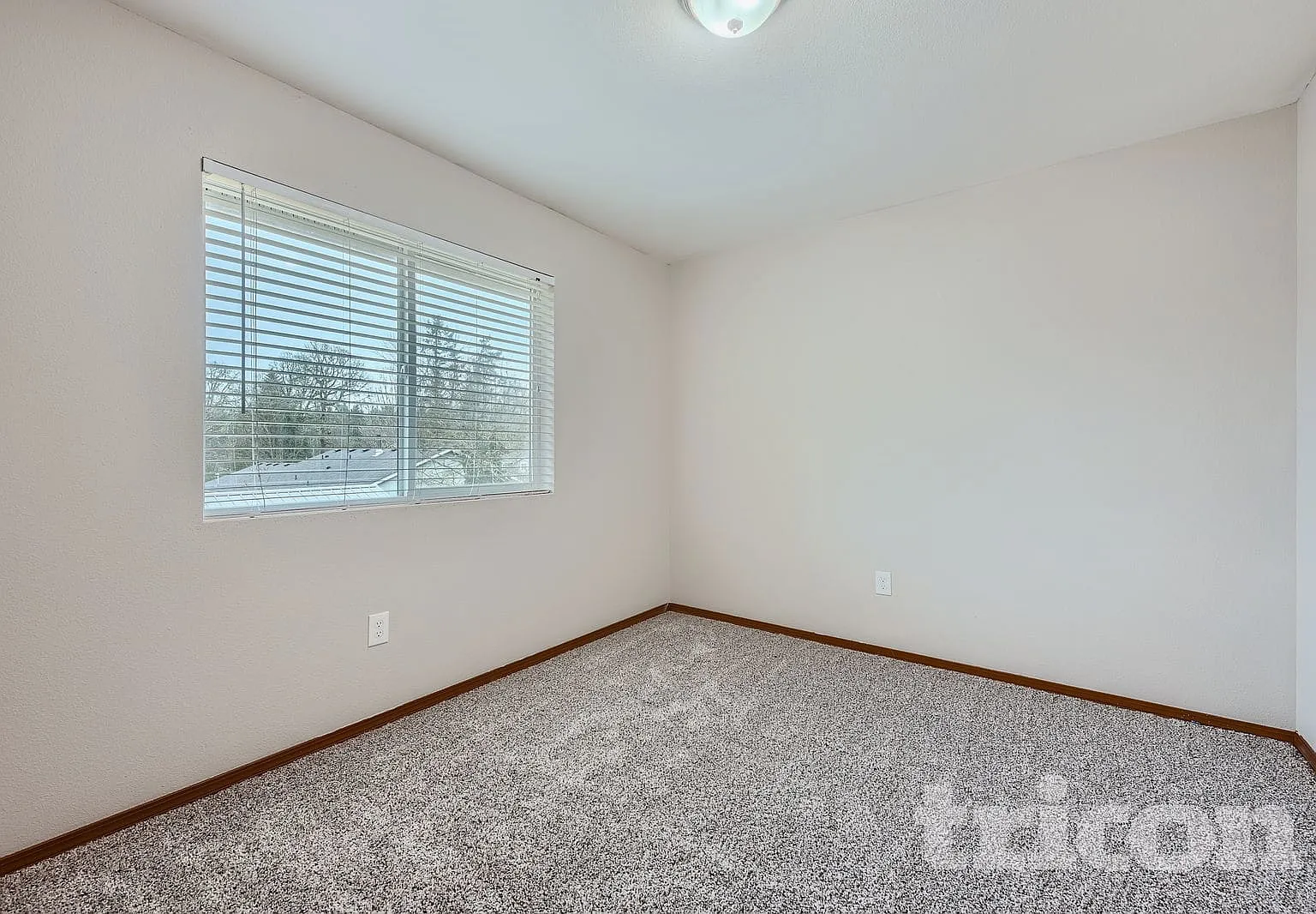 25505 34Th Avenue E Spanaway WA — Photo 3