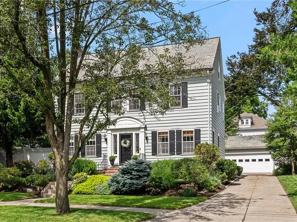 328 Doyle Ave, Providence, RI 02906