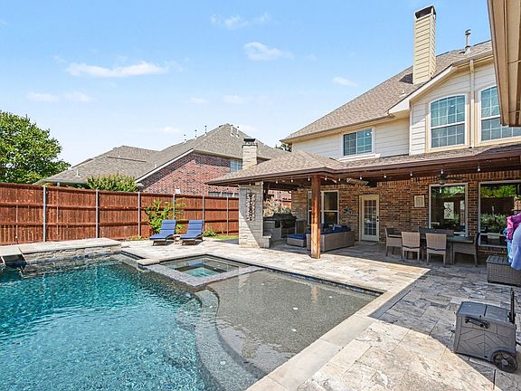 4th image of 417 Forest Ridge Dr