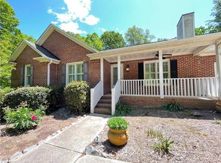 2803 Shiloh Church Rd, Winston Salem, NC 27105