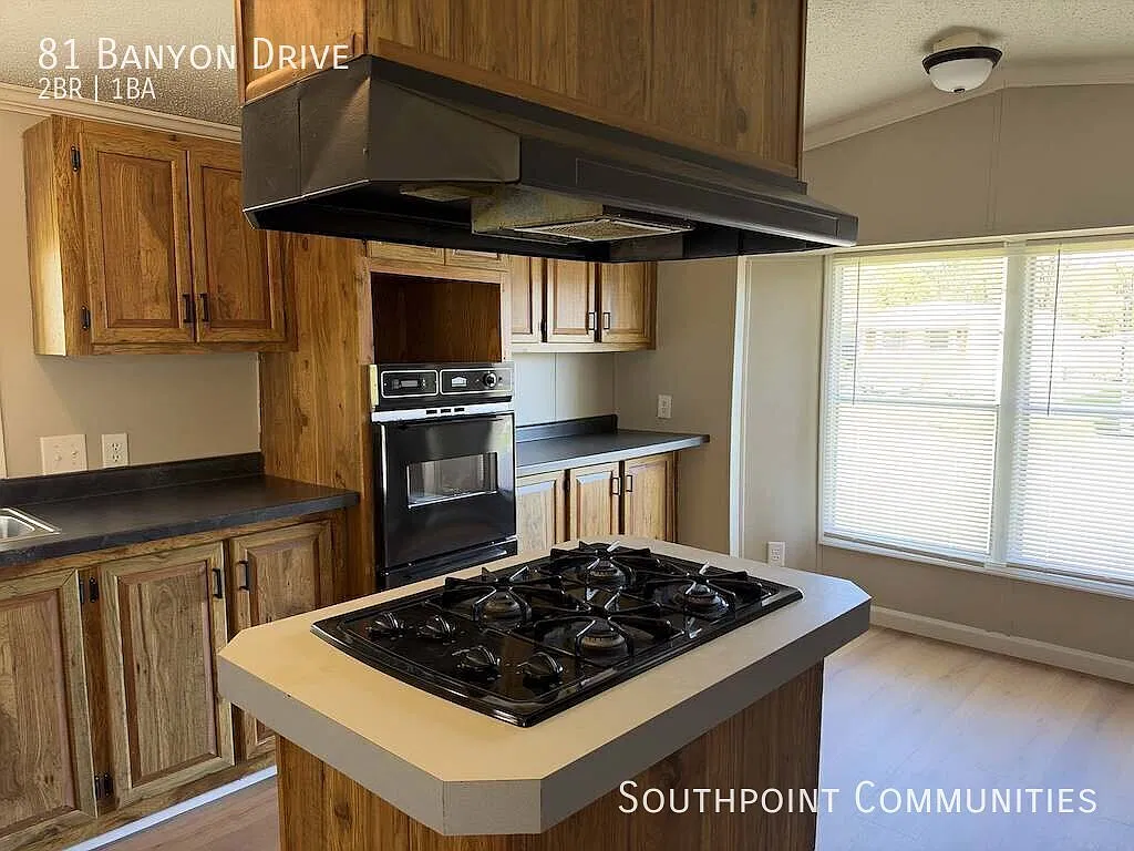2 bed, 924 sqft, $850 — Photo 1