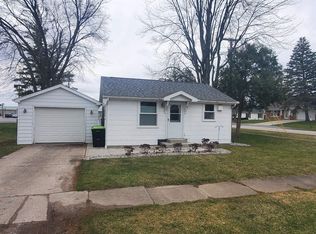 9837 North St, Reese, MI 48757