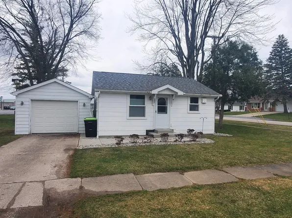 9837 North St, Reese, MI 48757