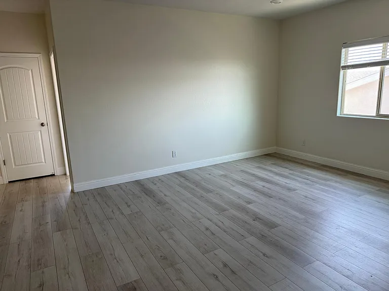 9105 Woodbrook Dr — Photo 15