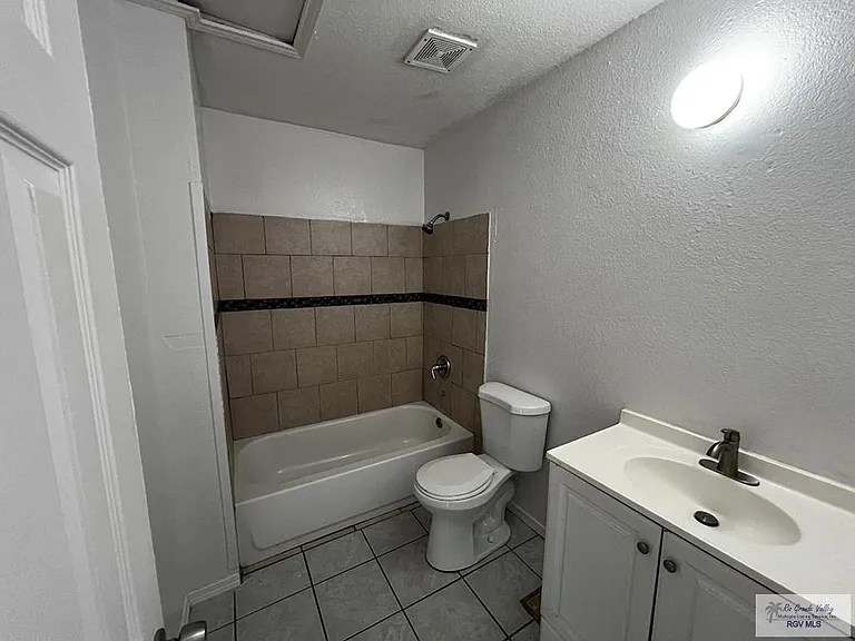 5105 Villa Bonita St — Photo 10