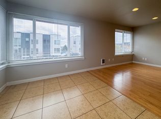 6314 34th Ave SW APT 302, Seattle, WA 98126